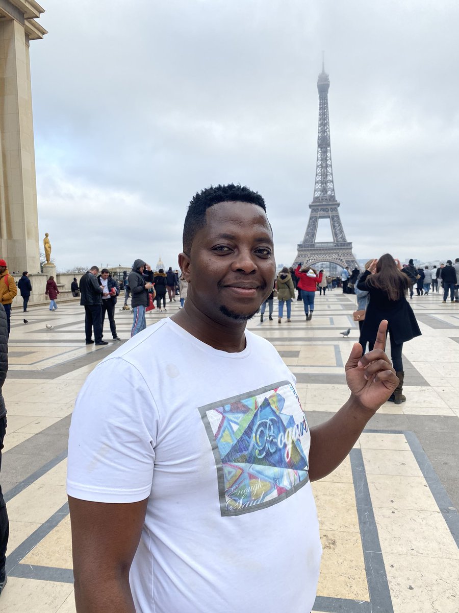 mafura's tweet photo. @MbalulaFikile This is best trains service I have never experienced @Paris bring Prasa team to come see and implement@RSA you will thank me later.. I know you restoring the dignity of our poor masses by fixing Prasa it was me verse best technology @CyrilRamaphosa #bullettrain https://t.co/Lw8HMpdGhi