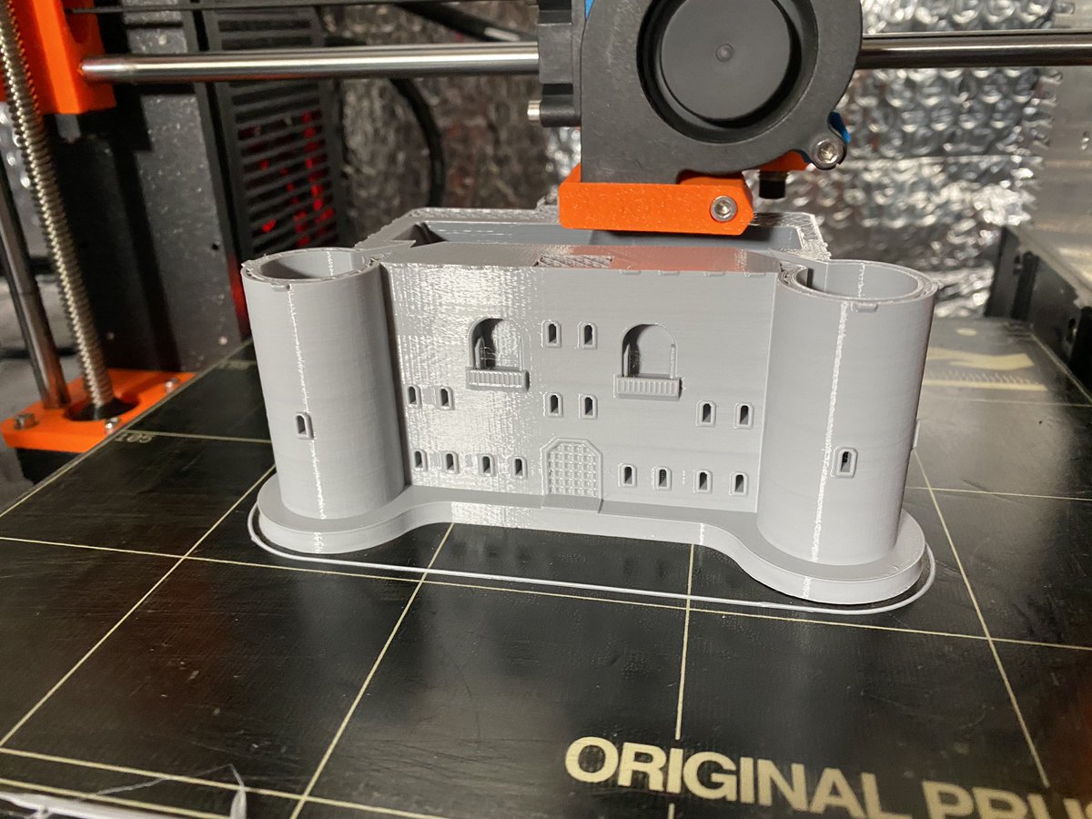 irblinx's tweet image. going better this time #testprint of a test concept. Happy with what details show through at 50% so ready to make more more more buildings