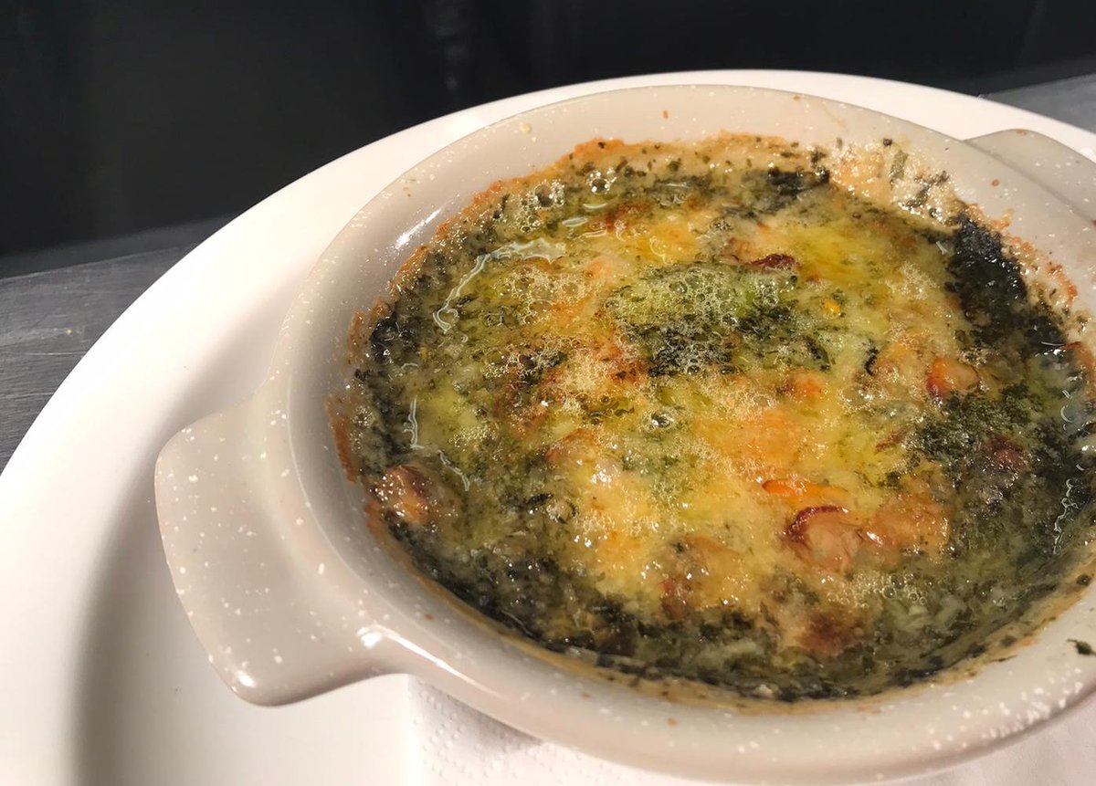 AndrewEdmunds46's tweet photo. #Menuhighlights from our #wintersupper with #guestchef Karl Goward last night.
Serving up Ogleshield, Potato & Onion Pie; Hoggett Hot pot; & Cockles, Lava bread, Hafod Cheddar & Breadcrumbs. #AndrewEdmunds https://t.co/sXZvWqDJAE