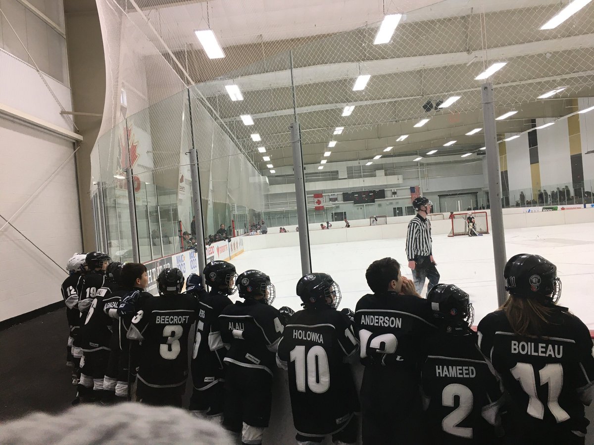 joooooooey1981's tweet photo. @GCMHACougars Atom C advance to finals of the Cougar Cup #hockey #cougarcup2020 #AtomC https://t.co/6BbOQdxpNI