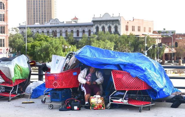 CHERIESDOGSIT's tweet photo. BBless2 Outreach Ministries Homeless in Col. OH go to the homeless camps
Minister Doreatha Reid
614-398-1126
Donate Winter Coats Gloves Clothes Blankets Tents Socks  Long Underwear Peanut Butter Protein Snacks
Drop off
4011 Dumfries Ct
Dublin Ohio 43016 https://t.co/OTyNtmXH7z https://t.co/p60s6mMKyW
