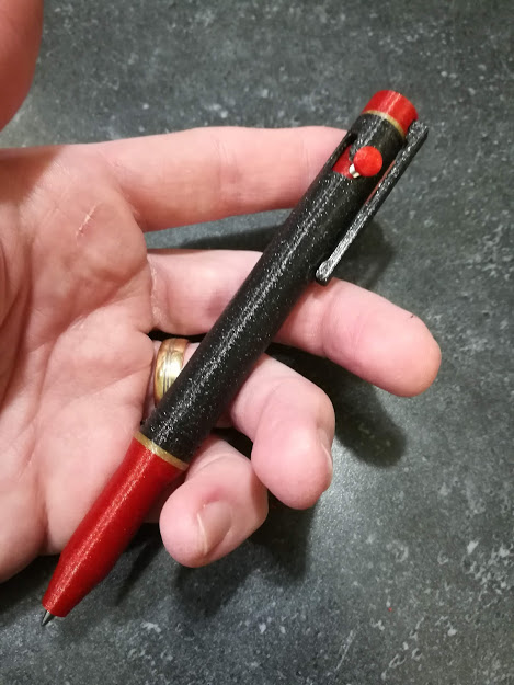 MrCarefulGamer's tweet photo. I just printed this fantastic G2 bolt-action pen by @3dprintedpens! I think the color combo looks like some superhero's but I can't quite place it...

Printed in @Proto_pasta Candy Apple Red, Empire Strikes Black, and Gold Dust.

Buy your pen files here! https://t.co/N0iDLkClgo https://t.co/gMVrYjBEQu
