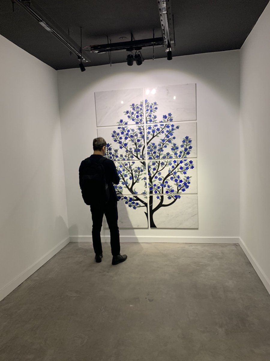 Chantal_LeeGan's tweet photo. “Every color is a shade of black” Hamna Abbas at #comomuseum https://t.co/3bMe9tIDcr