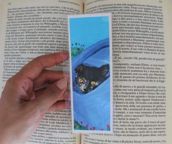 Nora85E's tweet photo. #Bookmark with a print of my acrylic painting that depicts my black cat Bella!
You can find it here:
https://t.co/zkvL9XPBAk

#art #arte #cat #blackcat #gatto #gattonero #segnalibro #segnalibri #bookmarks #catlovers #booklovers  #giftideas #cats #prints https://t.co/SR50GqsGCv