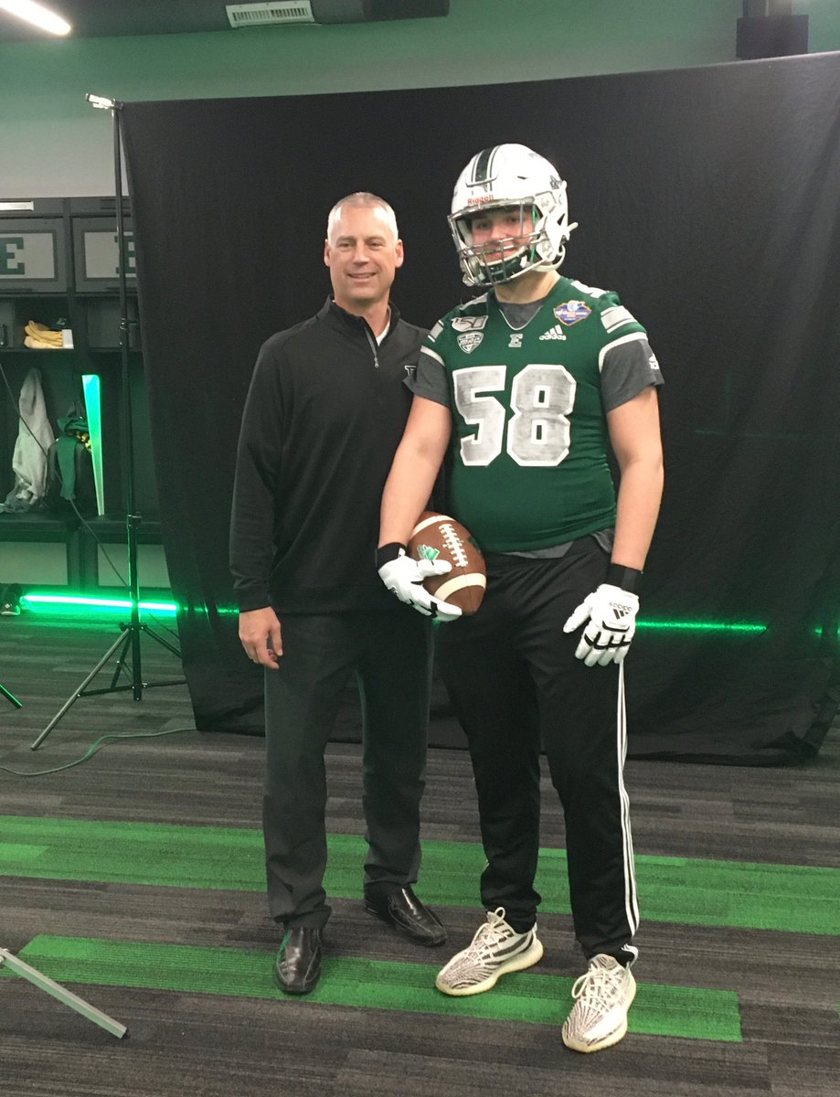 kylefugedi's tweet photo. Thank you for a great junior day visit! Great talks with @Coach_Creighton and @Coachjpatton! Love the facilities, can’t wait to be back up! @WRcoachPaige @EMUFB @FranklinFootbal @autsinwhite @awhite124 https://t.co/BBX7dnCKUb