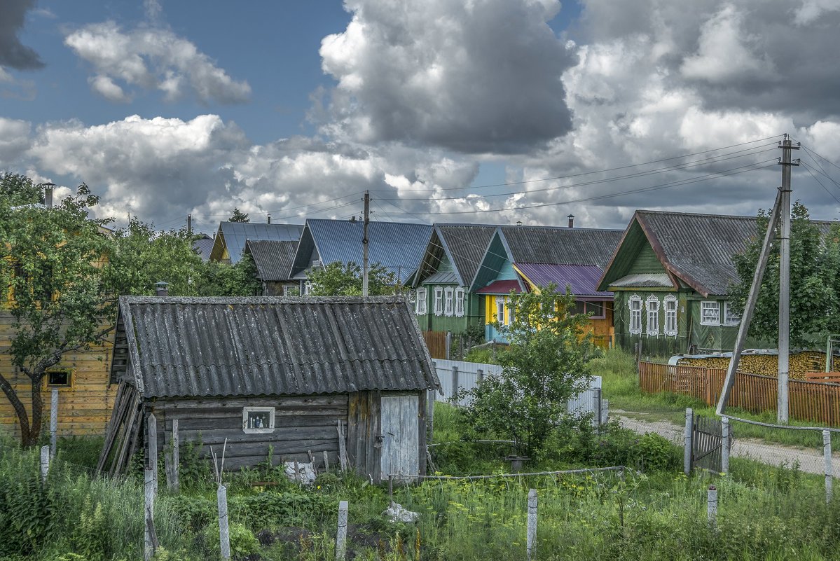 landscrona_spb's tweet photo. Американская и Российская глубинка. Смотрите не перепутайте. 

Разруха есть везде, и чем больше страна, тем сложней в ней навести порядок.А порядок начинается с вашей головы. А если учесть что в России то война, то переворот...Хочешь изменить Россию? Начни для начала менять себя. https://t.co/rcWYl84IqE
