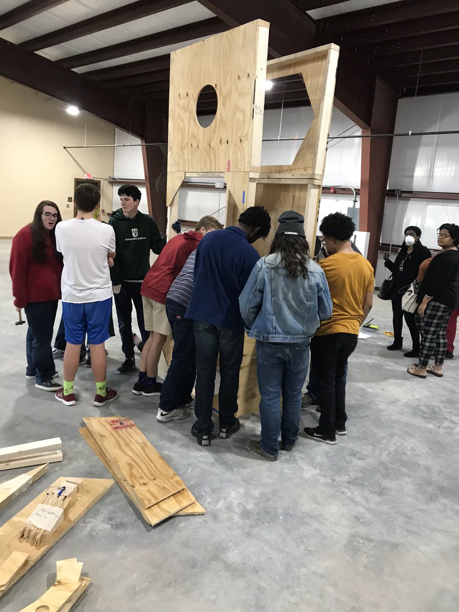 frc7275's tweet photo. We had a great time yesterday @delgadocc building the practice field for this year’s competition! #InfiniteRecharge @FRCBayou #lusherpride https://t.co/KNJgdHgIcJ