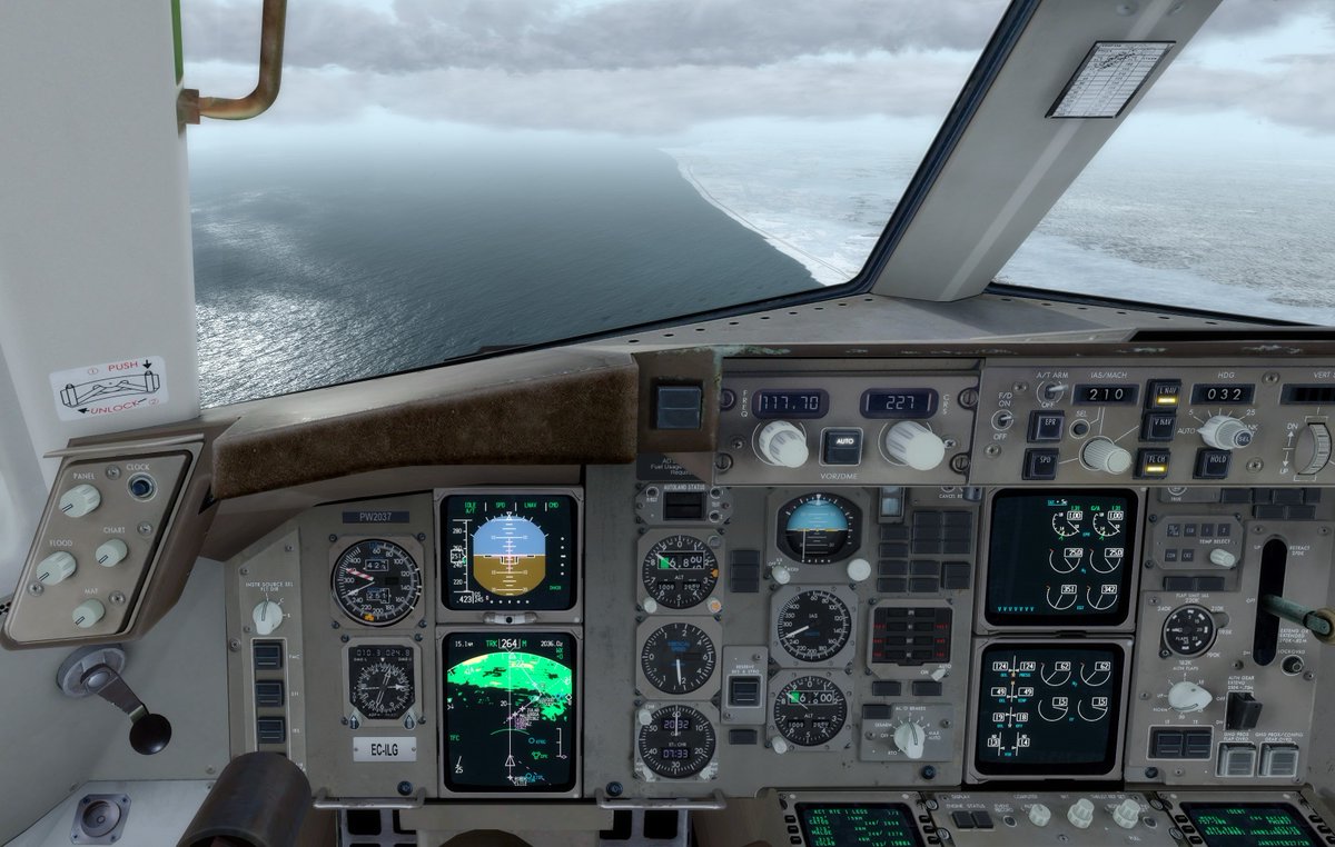 CanariasCharter's tweet photo. Llegada a Nueva York,aproximación muy movidita por turbulencia en APP y Final. @ndres1981 #aerolineavirtual #aerolinea_virtual # p3d #simulador #virtual_airline #virtualairline #pilotovirtual #aviones #repaints #liveries #livery  #757captainsim https://t.co/QMklzHVrCV