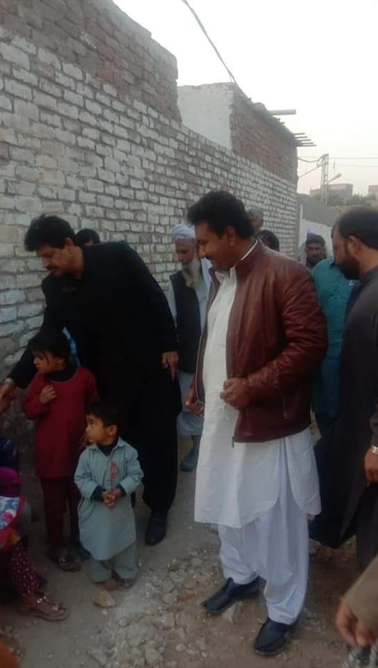 SajidChandioPPP's tweet photo. #Hyderabad
Today PPP MPA #PS64 @A_JabbarKhanPPP visited #PS64 Different areas and listening the problems of his constituency people's & trying to solve them on the spot. PPP Chairman #UC92 Shabir Sangrasi, Vice Chairman #UC93 Yaseen Mughal & other Notables were also present. https://t.co/olsrEmHYpm