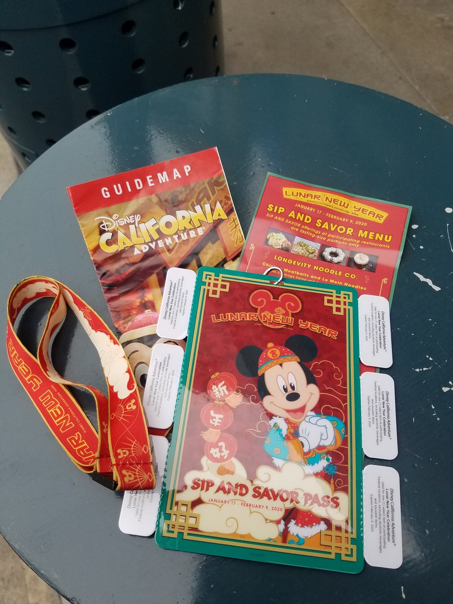 totallysorandom's tweet photo. Can't wait to try this out 😋
@DisneylandToday
#DisneyCA
#LunarNewYear https://t.co/BY5rbeq2mm