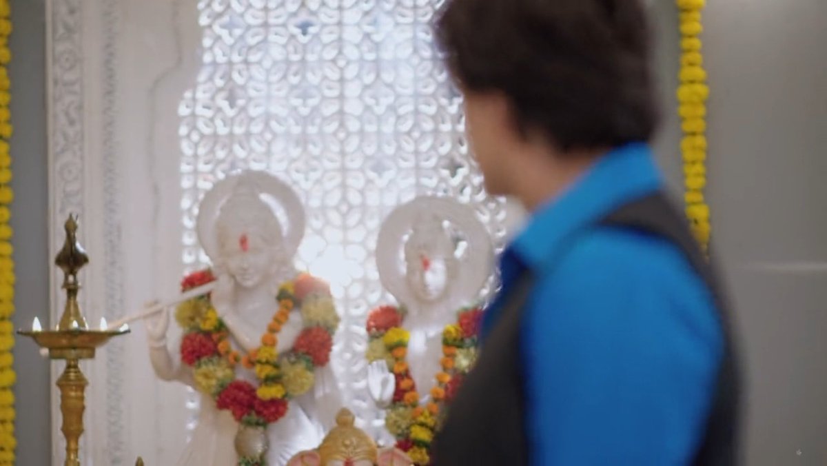 He turns to Krishnaji, his guide & best friend, seeking the strength to pursue the path that may have the most winding uphill road but leads to the most beautiful place - where he & his Sherni are no longer separated by the laws that govern society.Love will win. #yrkkh  #kaira