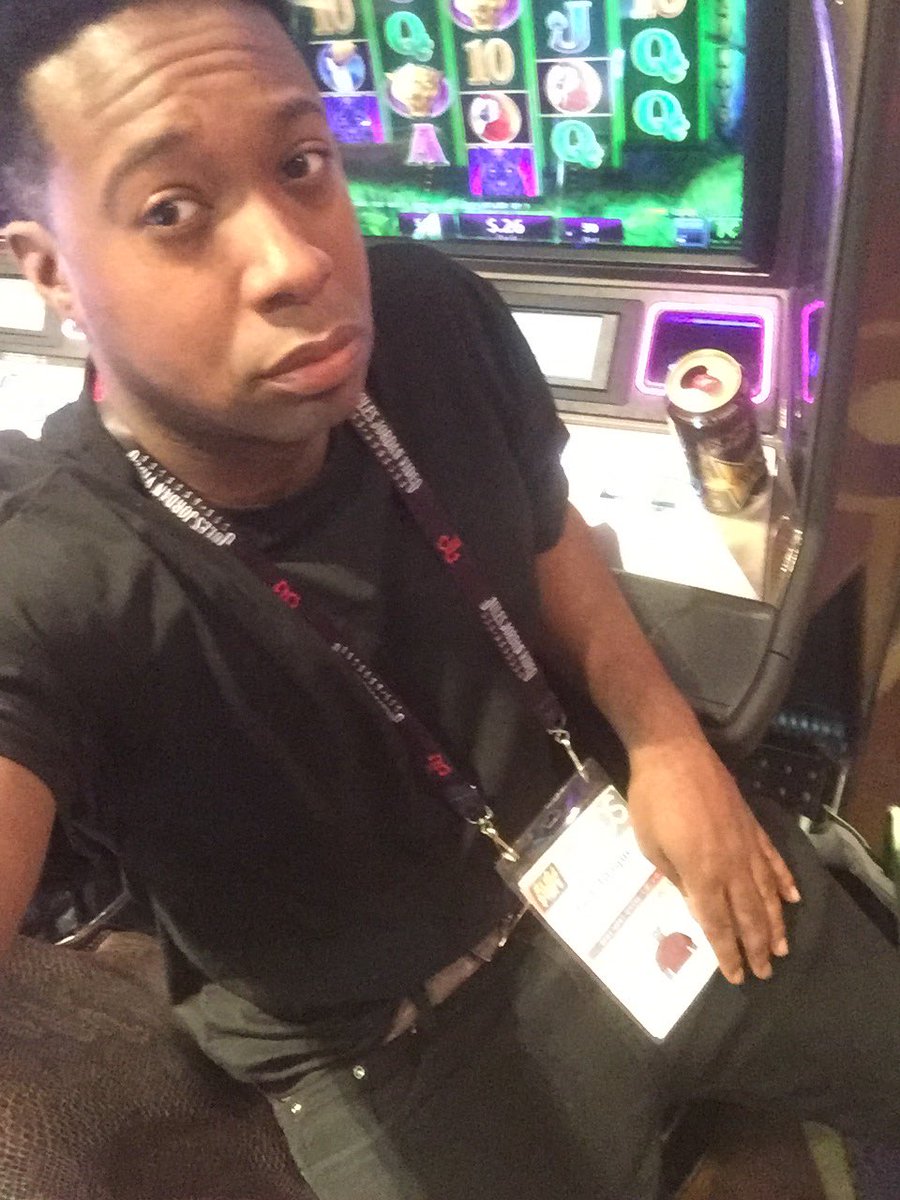 Jackblaquexxx's tweet photo. Final day in Vegas #AVNStars #AVNAwards #AVNWeek https://t.co/cpwbWs4Q4q