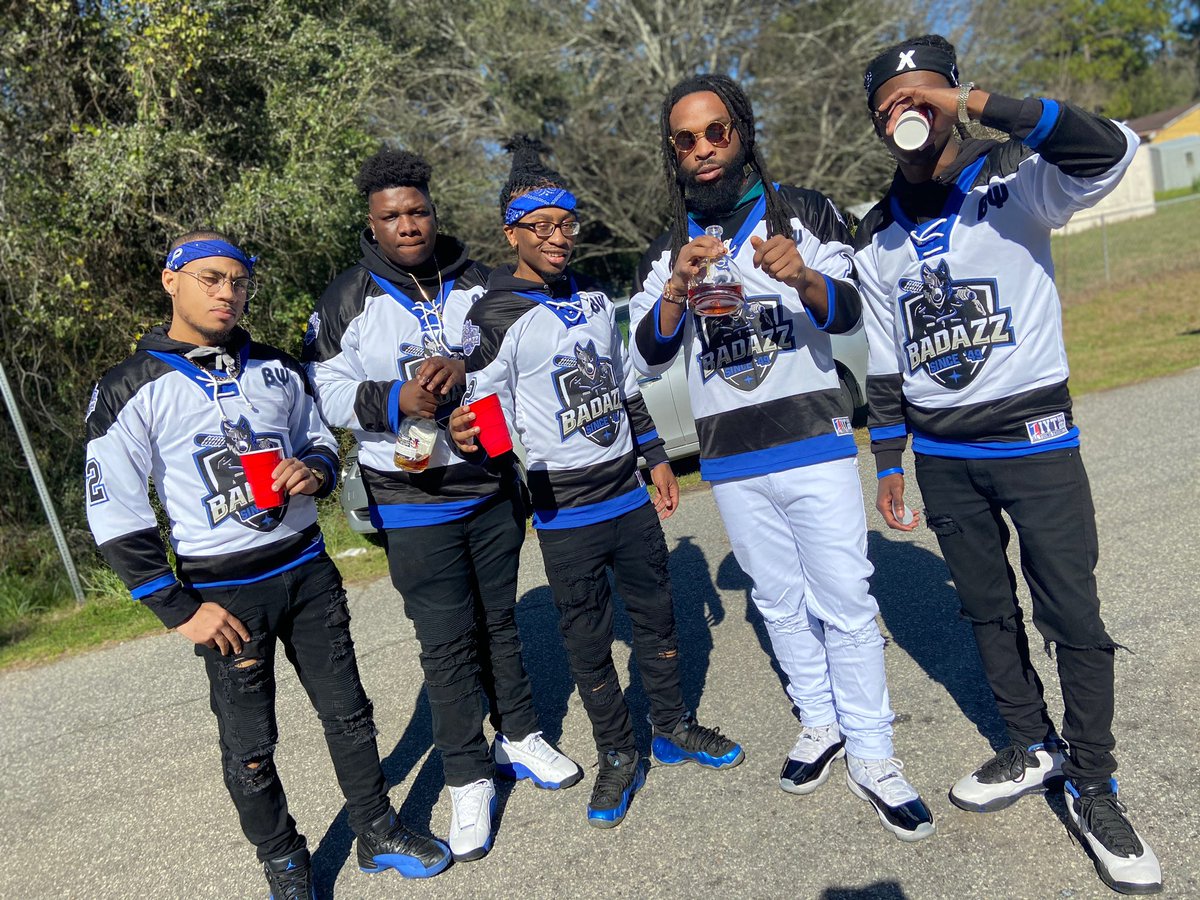 Guapo_DatGuy's tweet photo. Startin Five 🏒🥶🤧 #FreeBetaPsi #BadAzzForever https://t.co/Gke2EVRGiD