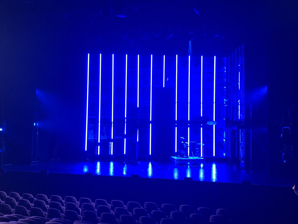 ChrisLincoln80's tweet photo. Back again to watch the final show of the tour @famemusicaluk have a fab last show guys @keithjack @JosieBenson_ @JamalKCrawford @JoshCraigSteel @SelladoorVenues @N1CKW1NSTON #Fame #RememberMyName #CantKeepItDown #HardWork #LA #BringOnTomorrow https://t.co/w7icnC1W6z