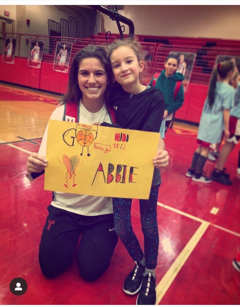 hlmauggie's tweet photo. A girl and her idol #cvgirlsbasketball #eagles #goabbie #aliceinwonderland
-linzmarie84
That is what it is all about it 😍❤🏀 @abbie_millerr
Thank you for coming out Alice 😘 https://t.co/DhsxZZ4j5w
