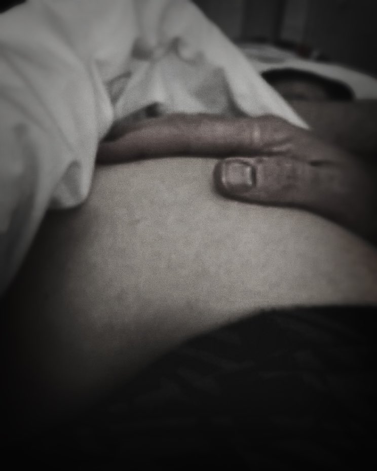 BatesCashmaster's tweet photo. Spending the day in bed with my little.
She whimpers and squirms but loves these hands around her throat 

Findom DDLG ABDL Paypig Cashmaster Bdsm #GRFD 
@rtfindom @stupidloserfuck @RtPromoking @RTPromoWorld @rt4dom @RT_subm @CashMeetUK @cashpointmeets_ @ABDLPride https://t.co/JKRfCIenos