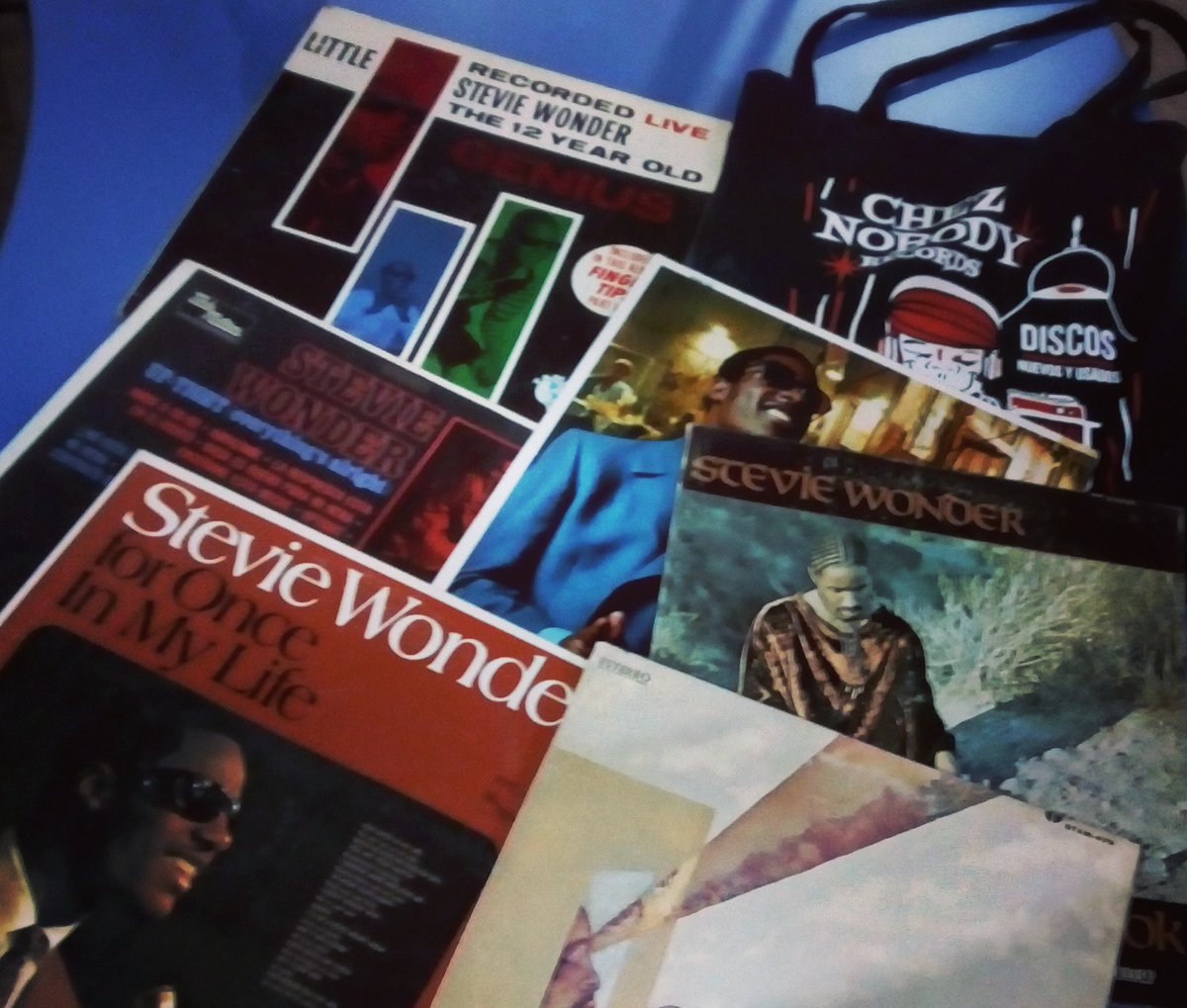 El menú para esta tarde de Tortillas negras.
Acompáñanos a disfrutar de una tarde con Stevie Wonder...

Dale click - - - - > rock101online.mx
<a href="/r101ck/">Rock101</a>
#TortillasNegras #Soul #StevieWonder #Motown