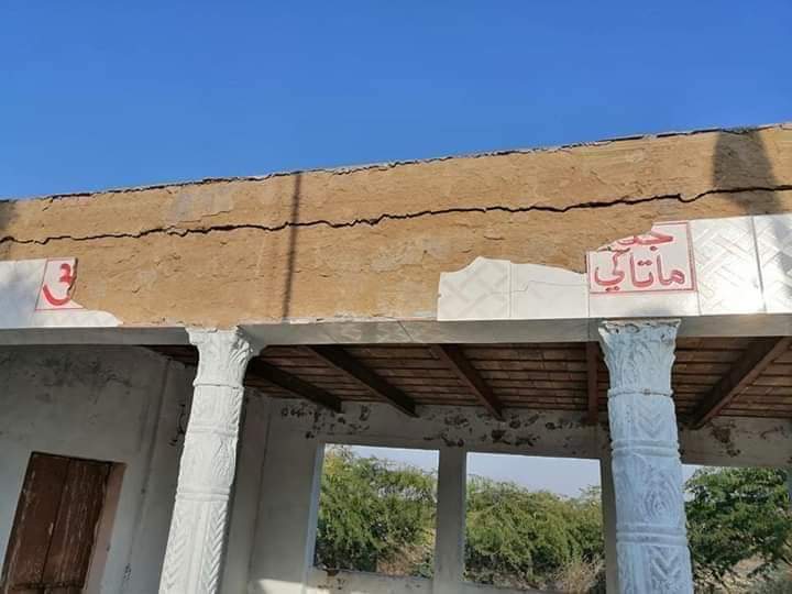 nailainayat's tweet photo. Yet another Hindu temple vandalised in Sindh. The statue and holy scriptures desecrated as a mob attacked the temple of Mata Rani Bhatiyani in Chachro, Tharparkar. https://t.co/VrKXpi8btd