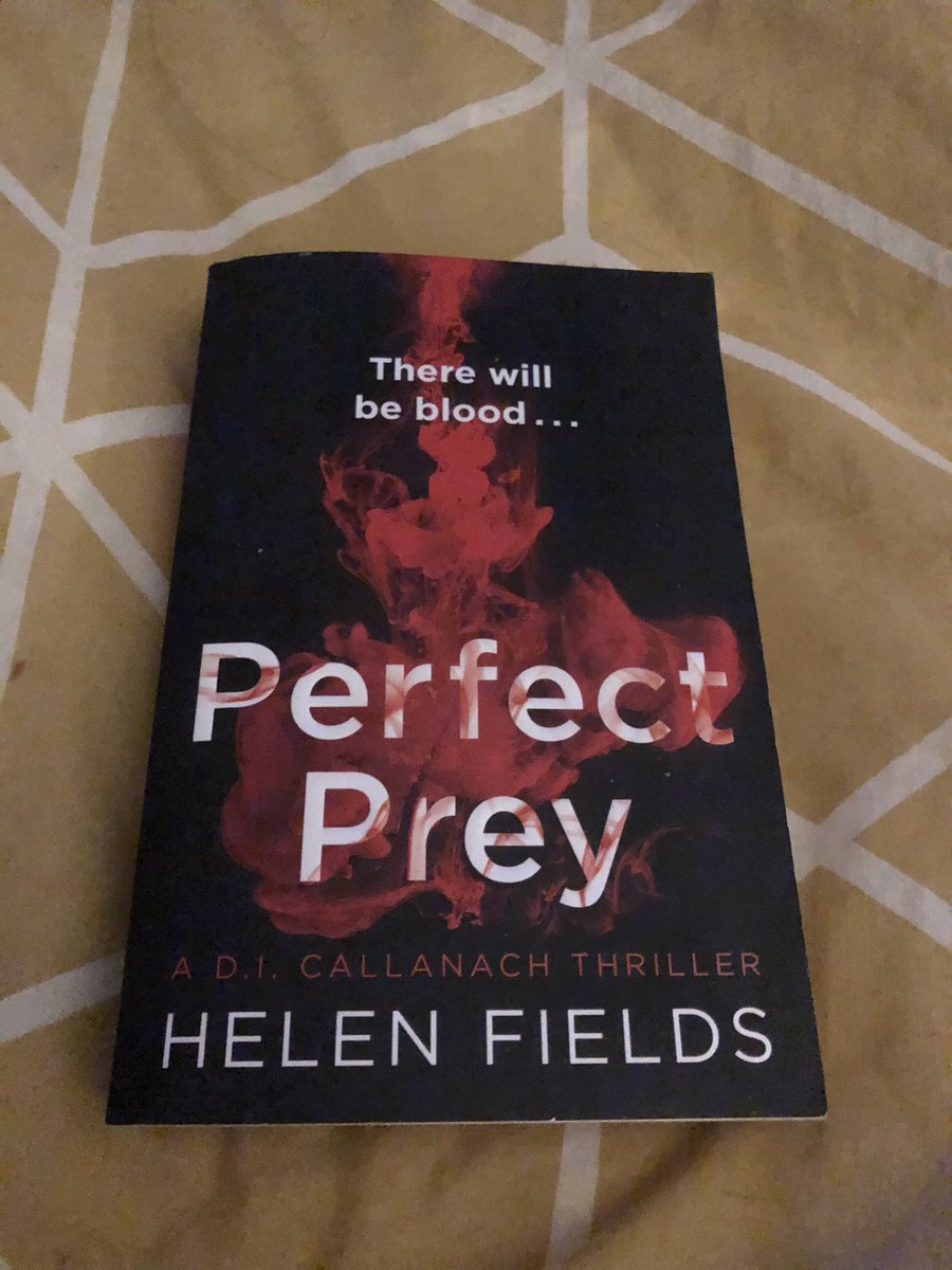 After a weekend full of pathophysiology and pharmacology, I need some time to get myself into a good book! All ready to tackle another week ✅💪🏽 #punc18 #studentmentalhealthnurse #helenfields #crimethriller