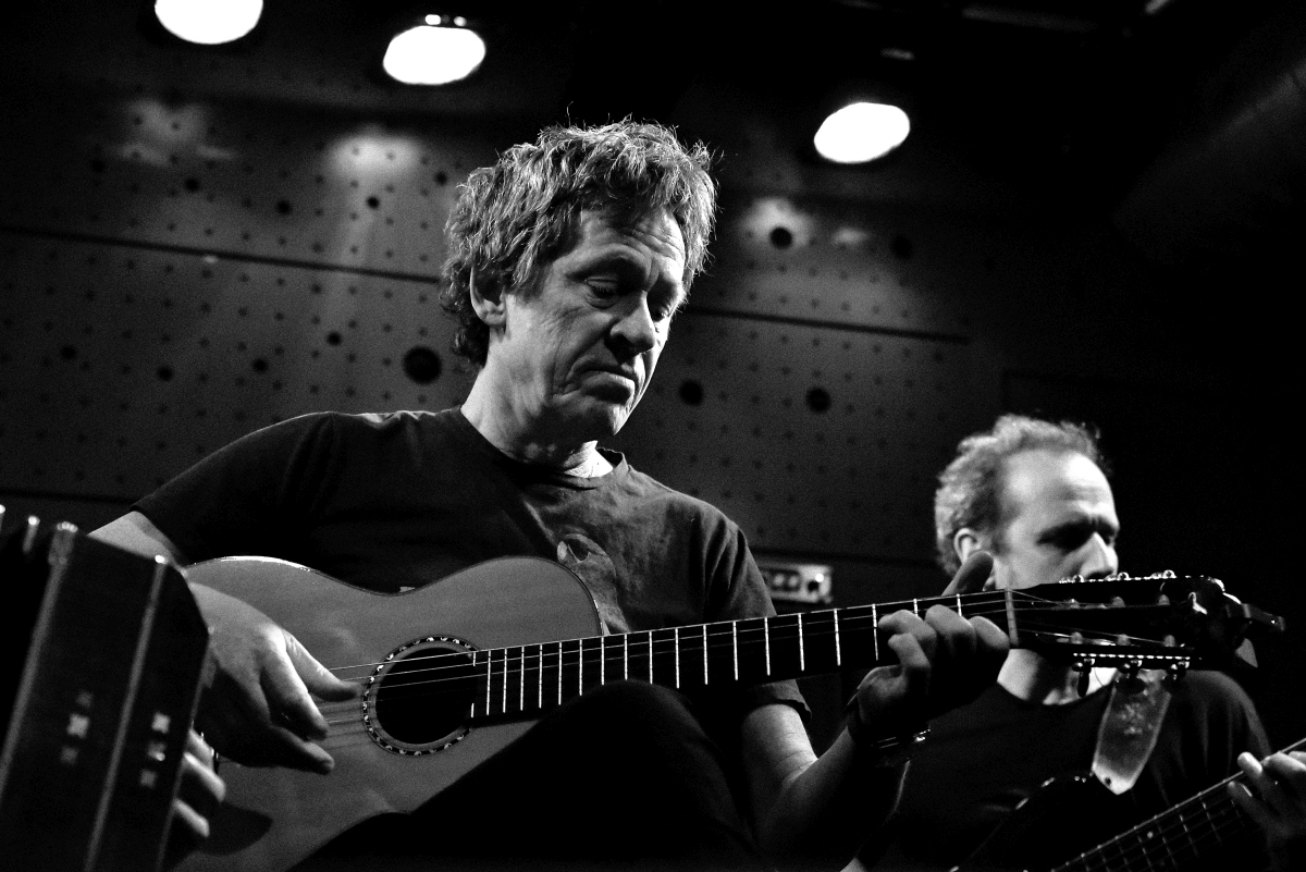 musicwebcz's tweet photo. #DominicMiller #DominicMillerGroup #JazzDock #Absinthe

https://t.co/LcwuoopeW4 https://t.co/TFEutI8gMh