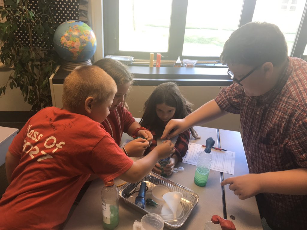 Forever5th's tweet photo. Science experiment https://t.co/fAgA6q8avt