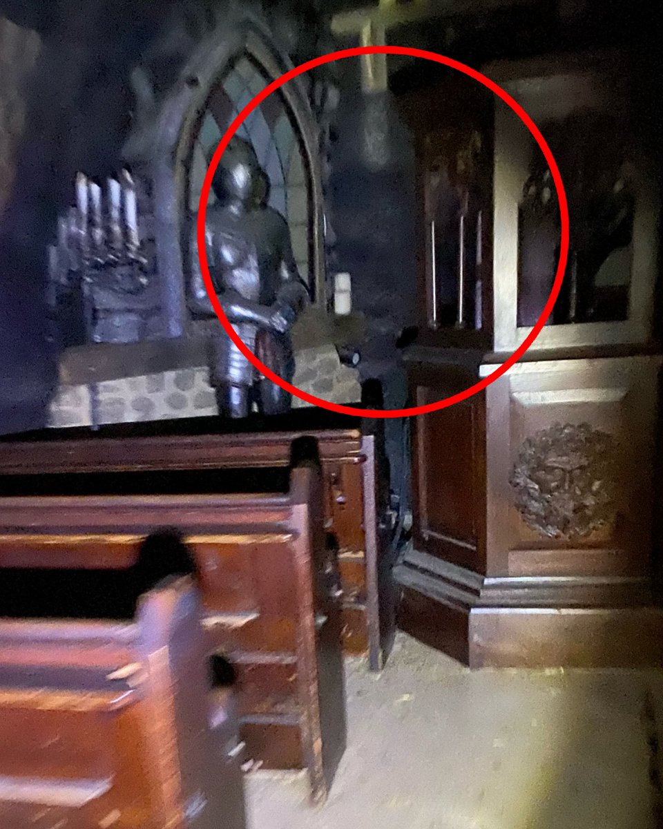 Can you see it? #ghosts #paranormalevidence #ghostinvestigation