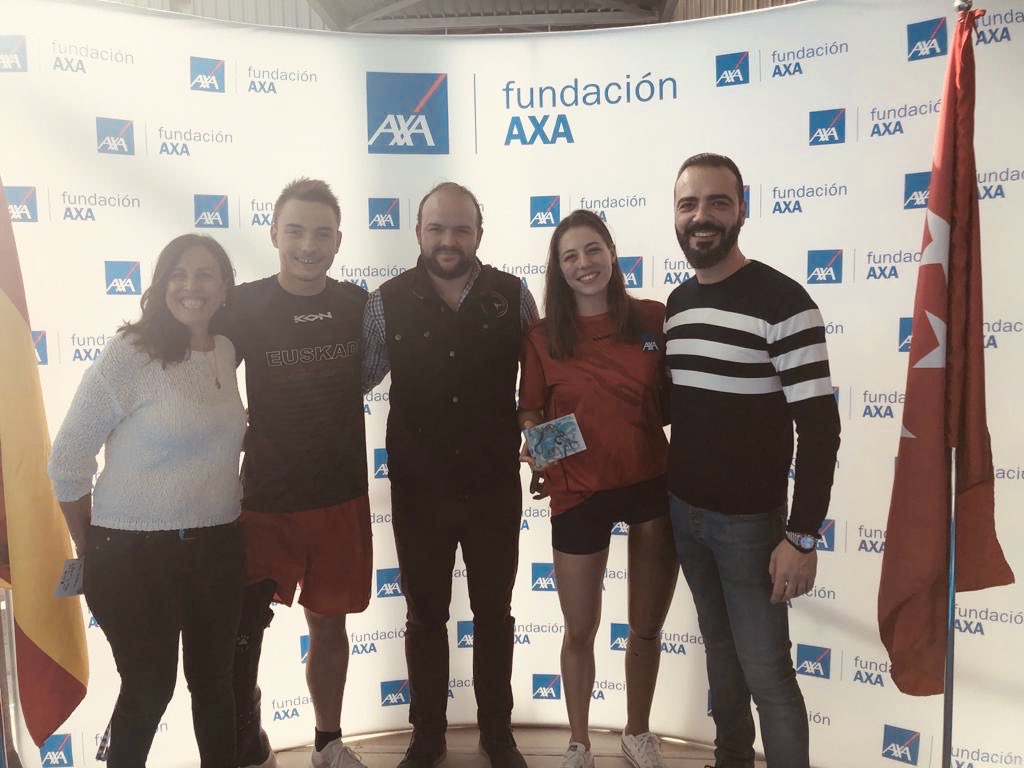 Vox_Valdemoro's tweet photo. Hoy en el #CampeonatoAXA de Promesas Paralímpicas de Natación 🏊♂️ en #Valdemoro nuevos récords del mundo de #NuriaMarqués, #IñigoLlopis, #MariaDelgado, #SergioMartos y #IsraelOliver.
¡Enhorabuena Campeones! 🥇 https://t.co/d9byPOrfJ5