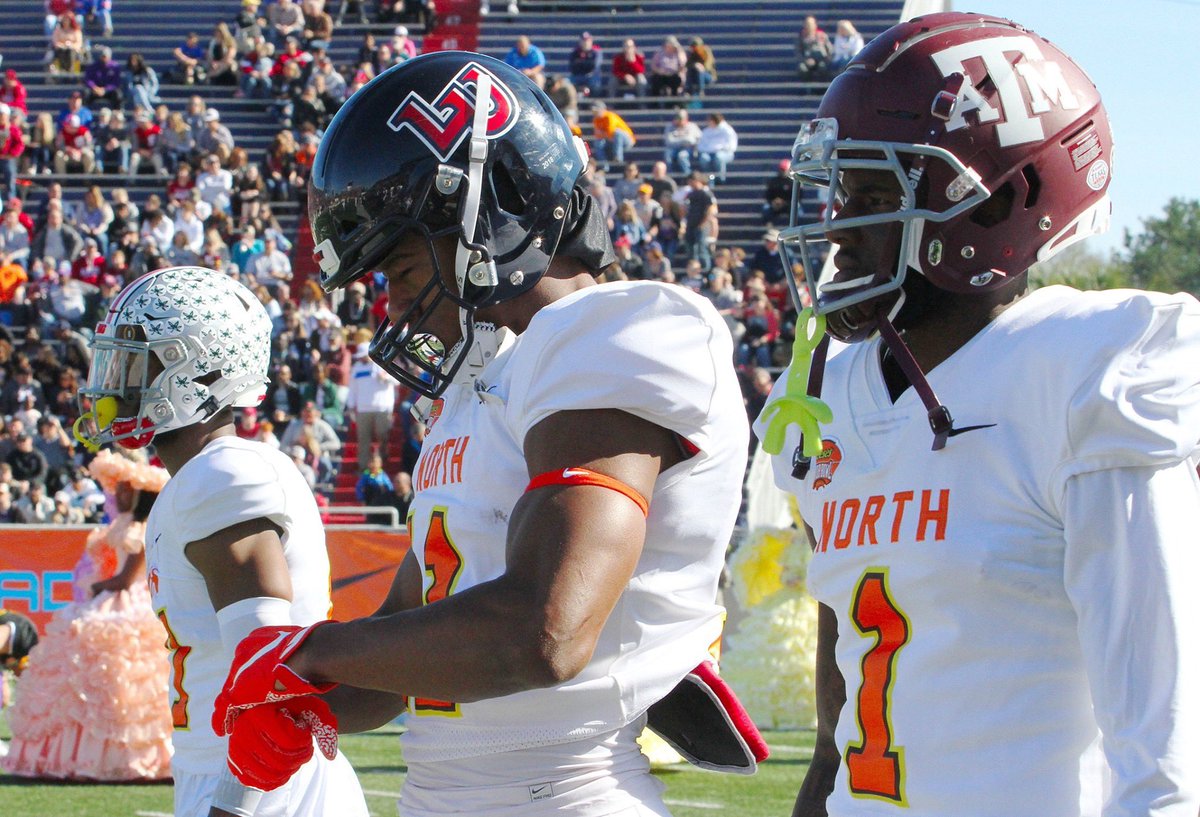 WillReid251's tweet photo. .@LibertyFootball’s @gandygolden11 in good company amongst the @bigten and @SEC in yesterday’s @seniorbowl‼️ 🔥🔥🔥
📸 #GumDoc https://t.co/zg4AfldNOu