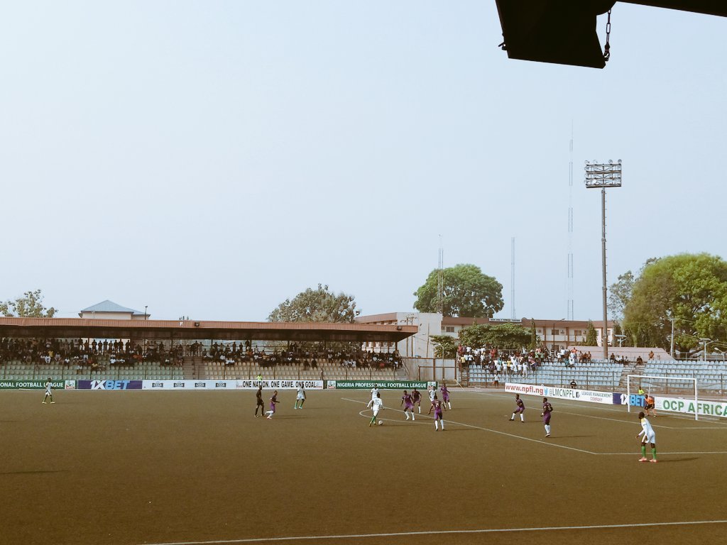 official_micolo's tweet photo. At the Soccer Temple , Agege Lagos earlier as @MFMFC_Lagos played out a barren draw against @plateauutdfc in MD 17 ....
A disappointing result for the home team 💔 , kudos to the Jos side , showed experience and played good football.
#MFMPLA #SupportTheNpfl #NPFL20 https://t.co/pzFq0tLei9