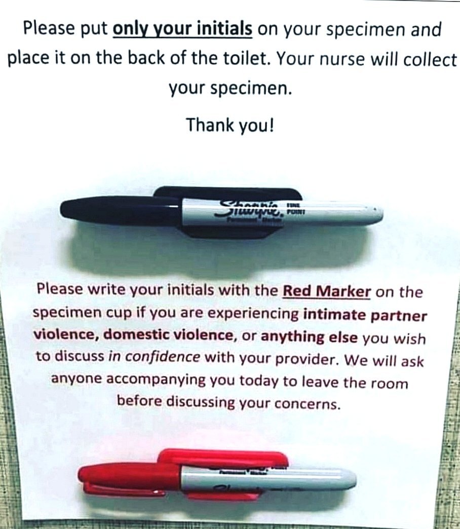 maaibrunekreef's tweet photo. 'Schrijf je initialen met de rode stift op het urine potje als je huiselijk geweld of seksueel geweld ervaart of in vertrouwen zonder anderen met de arts wil spreken.'

Hoe zou het zijn als dit bij
huisartsen, gynaecologen en verloskundigen praktijken toegepast zou worden? https://t.co/EwcP1LBQqq