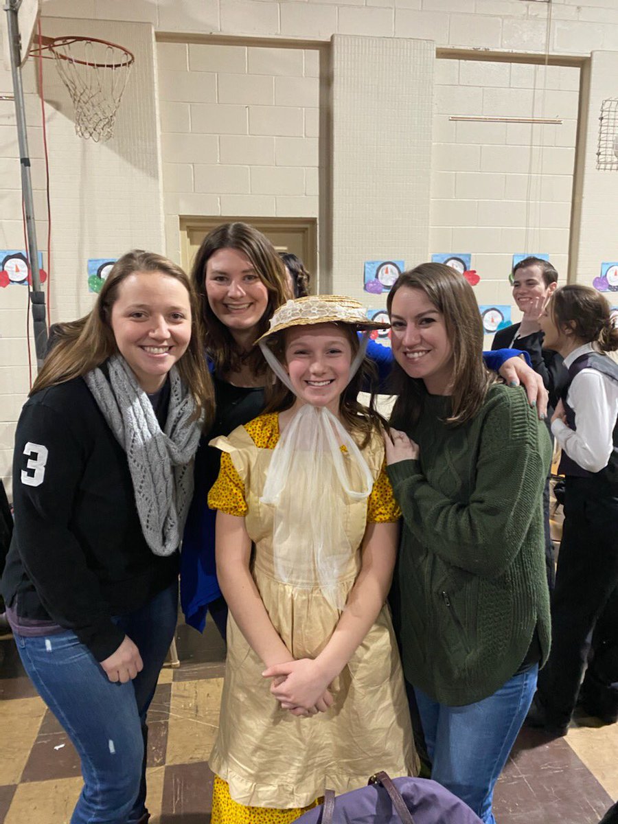 mrs_lucki's tweet photo. Saw some of our Stony Stars in “Mary Poppins” today! Way to go, Payton, Kayleigh, Kennedy, Lily, and Harley! #stony126 @mrsjohnson126 @AChirempes126 https://t.co/hacMNnmZi1