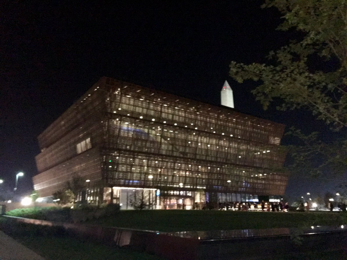 leslifoster's tweet image. The reach of @kobebryant’s generosity extends to us here in DC and beyond. The Kobe and Vanessa Bryant Foundation was a Founding Donor to create the @NMAAHC on the National Mall. They gave $1 Million dollars to help make it a reality. #Respect #MuchLove #MambaForever @wusa9