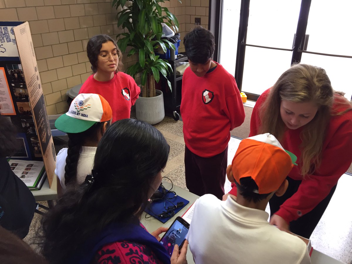 Really fun and crowded outreach event today at Franklin Jr High.  Thank you to the Hindu Temple and Cultural Center for hosting the event.
#stem #robots #science #technology #engineering #omgrobots #womeninstem #first #ftc #firsttechchallenge #robotics #roboticschallenge