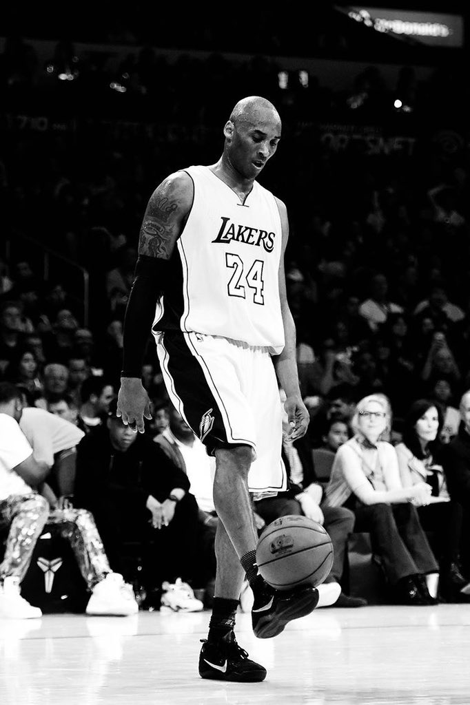 soccerdotcom's tweet photo. The entire sports world lost a legend today.

Mamba forever. https://t.co/gS4BrKWLYr