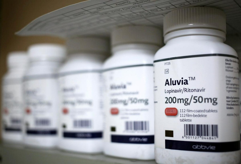 Reuters's tweet image. China testing HIV drug as treatment for new coronavirus, AbbVie says reut.rs/2RwXOSR