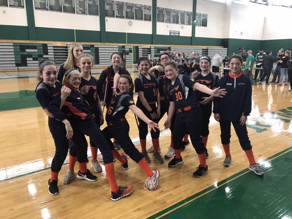 PhilHempen's tweet photo. CTW 11u Fun at GLC HS Sunday! https://t.co/Q0ZKaNsgQY
