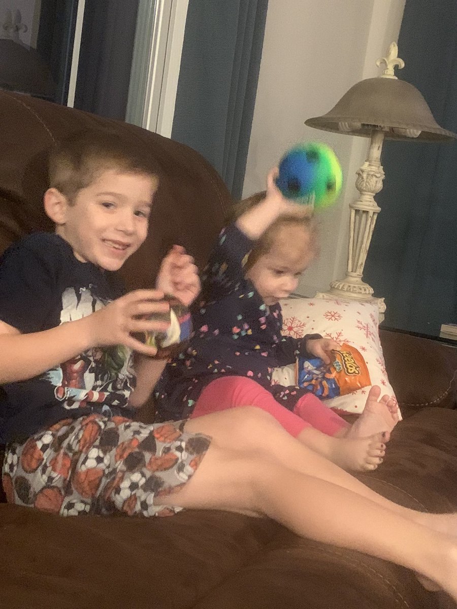 alisciaandrews's tweet photo. Ending this crazy day with a little lady and her brothers watching #AFV and exploring our #littlepassport that just arrived. A day like today reminds us to hug our babies and loved ones a little tighter, every day is a gift. #VA10 #campaignmomlife #WEXIT https://t.co/OM3sFY0Whq