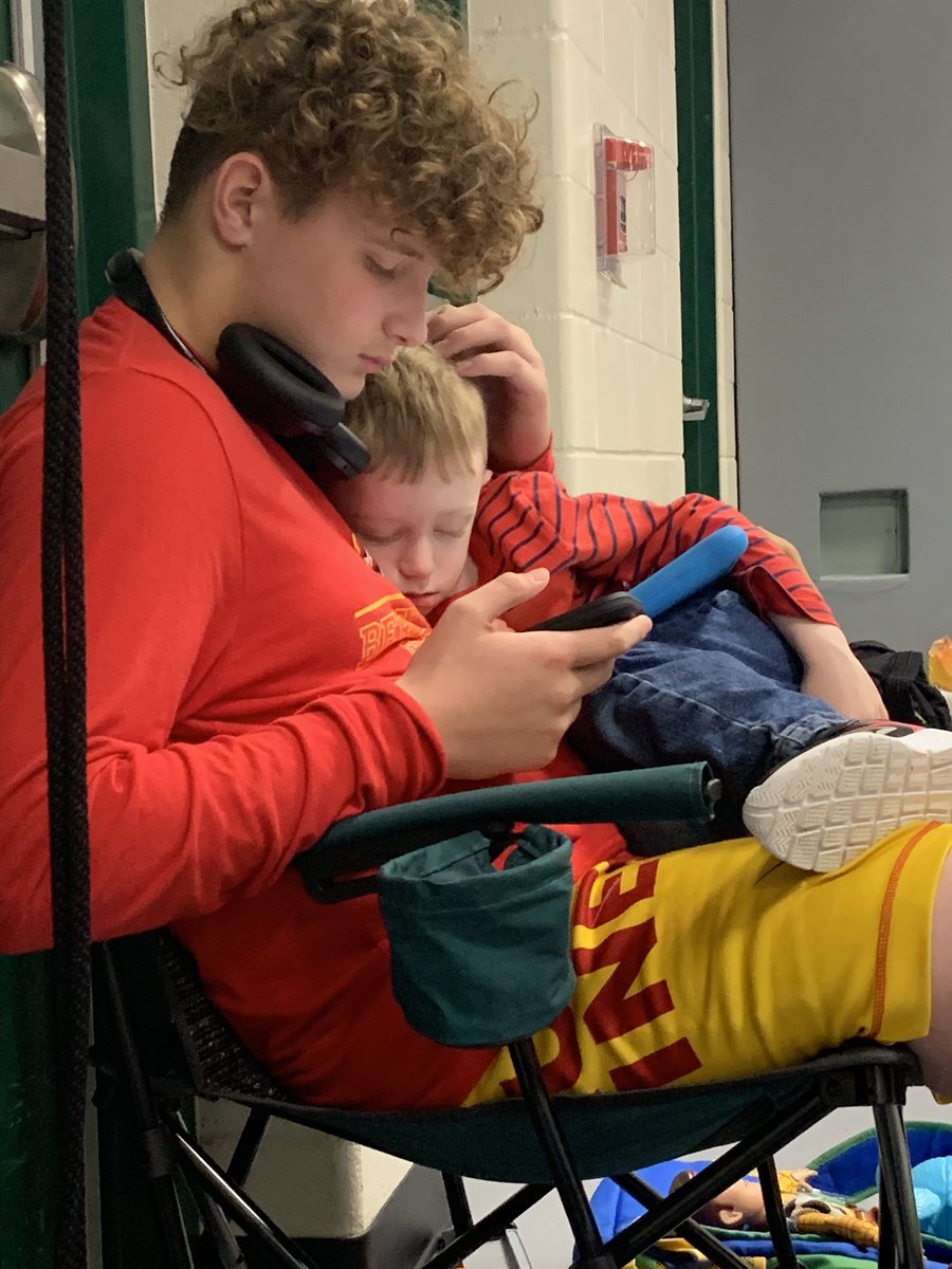ShueBws91205's tweet photo. Not a bad weekend of wrestling...know what needs to be fixed...back to work tomorrow! Glad my #1 fan was there! #keepworking #trausetrained #headsharp https://t.co/oabWBnf7LV