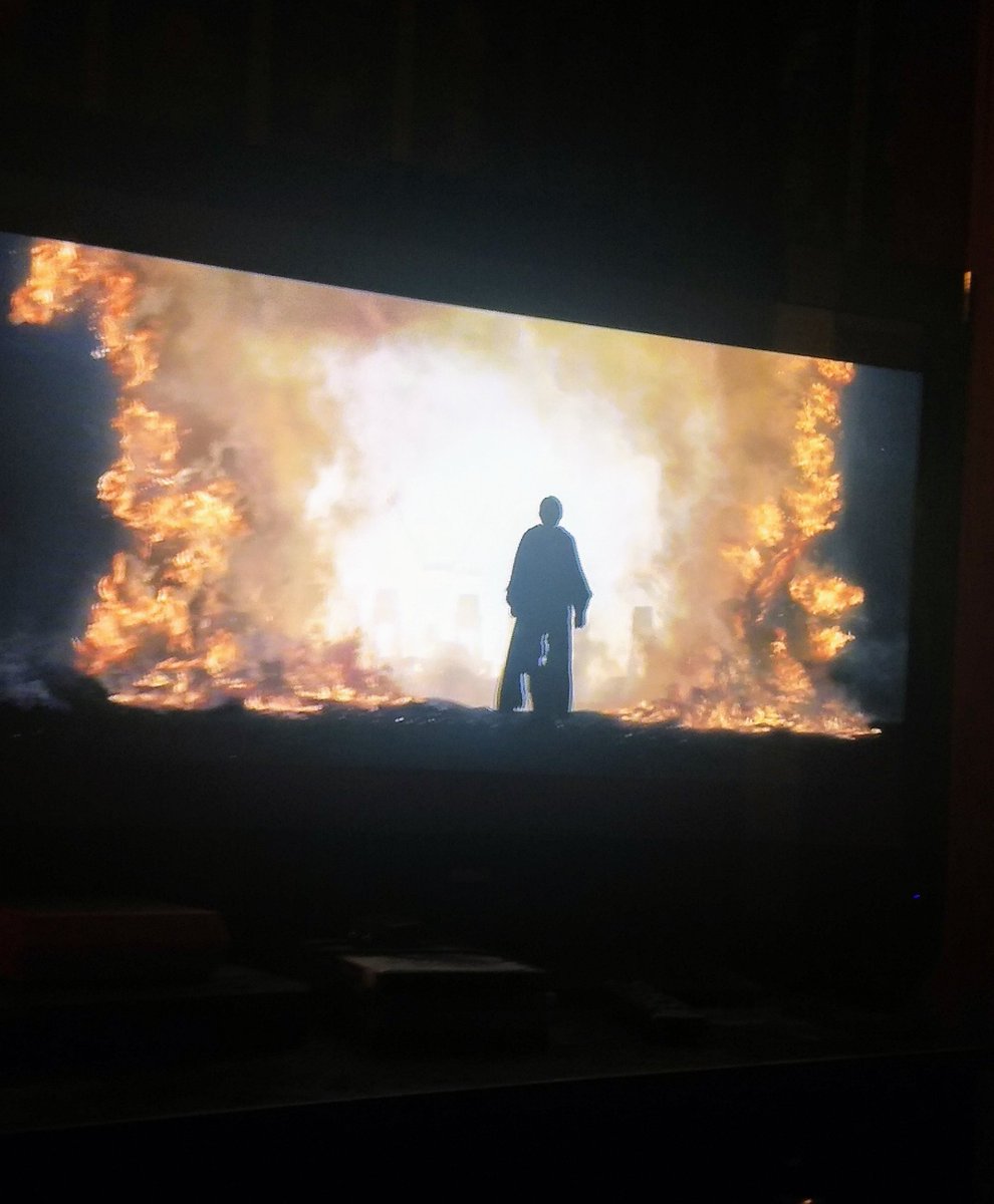 AudreyStar17's tweet photo. Just #watched #TheLastJedi with #myboys. No matter what ya think of it, @HamillHimself is #alegend, & #thisscene makes me cheer, every time lol. #DontfuckwithLuke #JediMaster 💖 #epic #iloveLukeSkywalker #projection #notreallythere Haha silly #KyloRen 😋😆 https://t.co/msXT7mIMnT