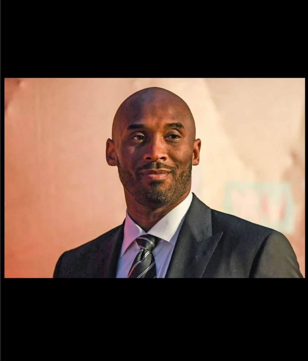 abucketofflavor's tweet photo. #KobeBryant I'm hurting right now 😭💔 https://t.co/Jh2P7iiPBC
