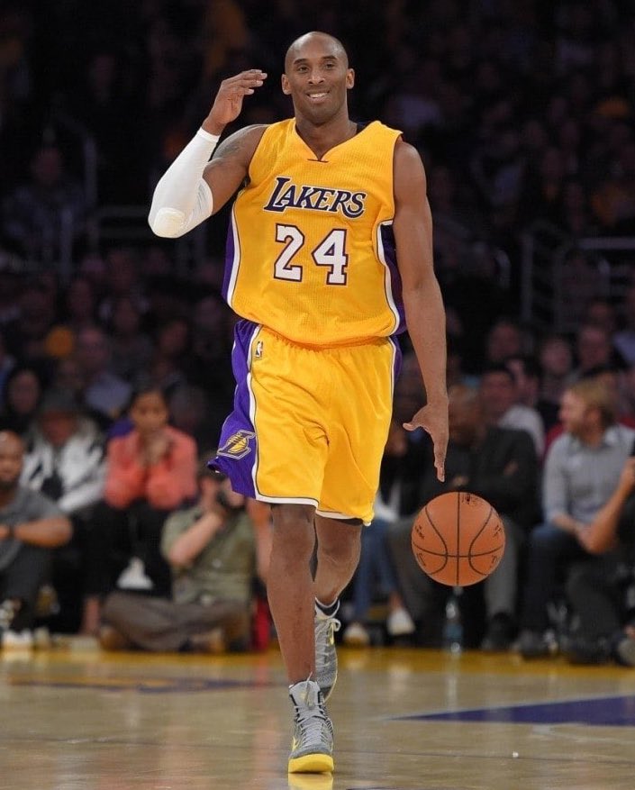 mefeater's tweet image. RIP to the LEGEND, Kobe Bryant 💛