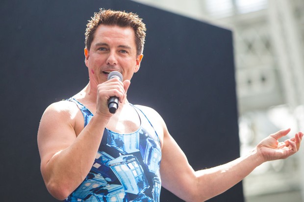 RadioTimes's tweet photo. John Barrowman faked a house renovation to secretly film for #DoctorWho - but then, he had to do it for real... @JohnBarrowman https://t.co/dV7odgJdBo https://t.co/Pe2z1FwmRV