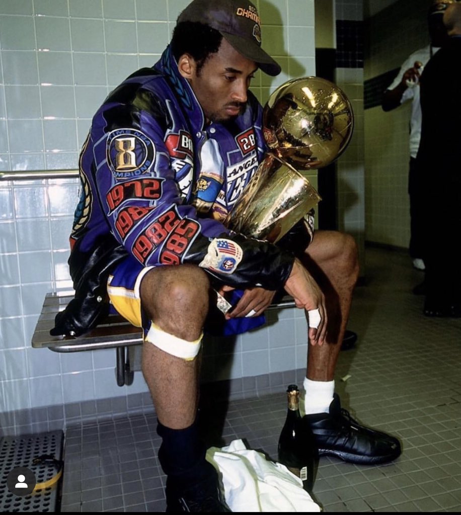 JoshHightower_'s tweet photo. Prayers 2 LA. 2 legends gone in 2 years.๐ #RipMAMBA #RipNHNIP https://t.co/7UqFSdKrNW