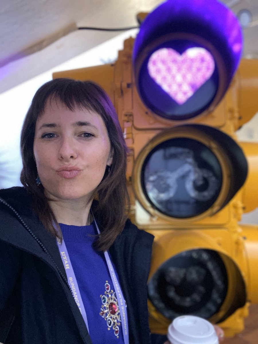 veronicalm's tweet photo. Loving the #lyftlounge at Sundance 💕 https://t.co/yRdn0Kchly