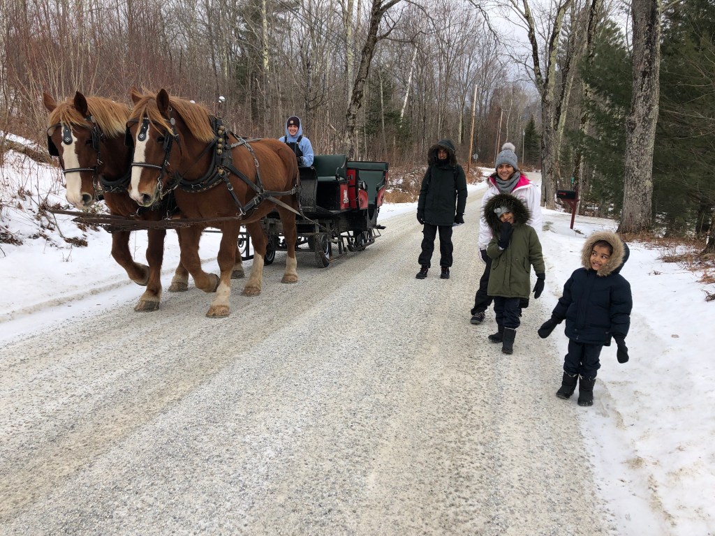 NRTW195's tweet photo. A beautiful #winterwedding in Vermont https://t.co/lgLaGsiFOh https://t.co/b5pHcOhS1L