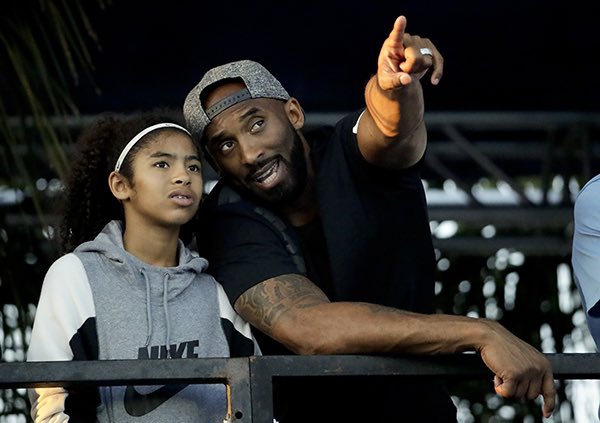 girlhoodposts's tweet photo. I can tell he was a great father. Praying for Vanessa and the kids. He wasn’t “the goat” to them, he was Dad.. 💔 https://t.co/A7A9rEXohj