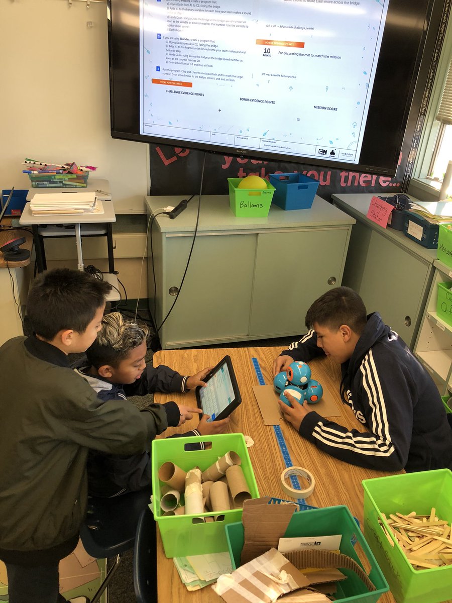 mlam_mandy's tweet photo. Congratulations, Dash Team on completing all 5 preliminary missions required to go on to the invitational round in the Wonder League Robotics Competition!! @WonderWorkshop @lvssealions #failforward https://t.co/fshRG9Urxp