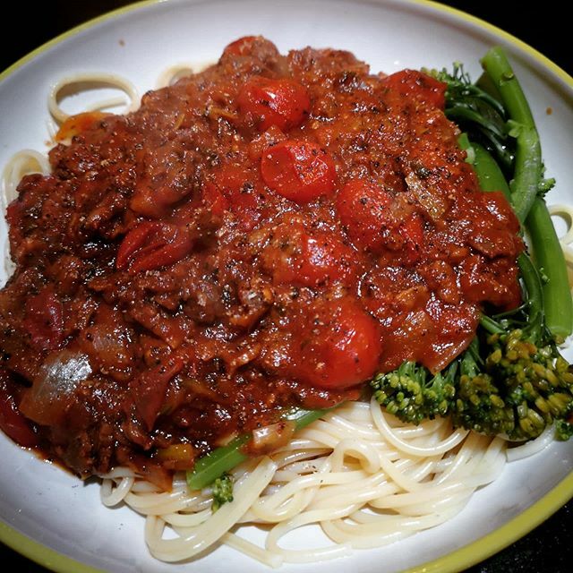 ourbigplanet's tweet photo. Day 26... Spaghetti Bolognese with Tesco meat free mince. The recipe I use for this is really good, a nice combination of herbs (oregano and basil) along with ingredients like marmite and red wine stock pots. I have posted photos of this dish previously,… https://t.co/BY27UXwtaI https://t.co/eJDhh7qqvN