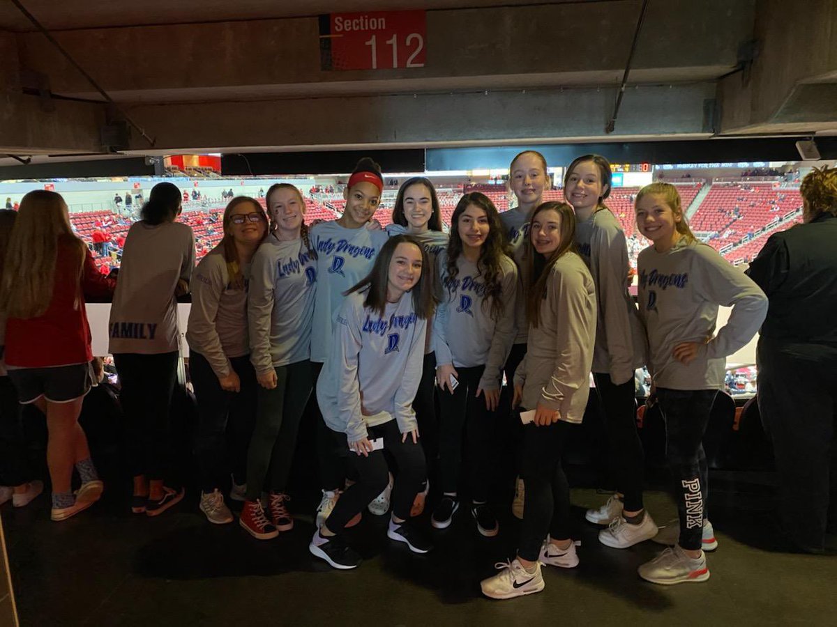 AB_Marie14's tweet photo. Silver Creek Dragons supporting the Lady Cards! #L1C4 #CARDS https://t.co/K6zqxmvxH2