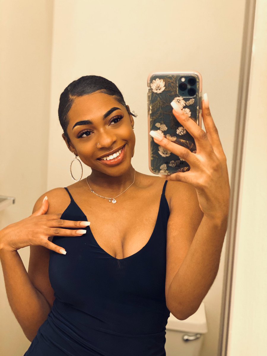 its_tttyra's tweet photo. You ain’t gotta tell me I already know 💙 https://t.co/NYqrPXMlBb